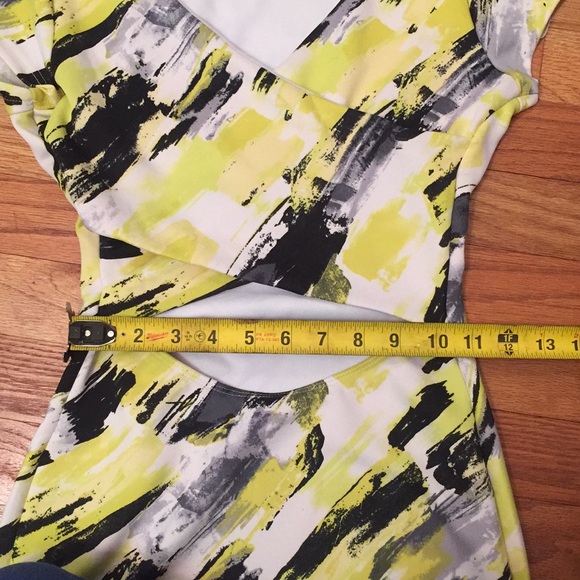 Arden B XS Mini Dress with Back Cutout - Picture 5 of 5